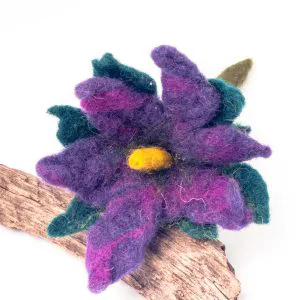 felt purple flower brooch handamde by Ertisun