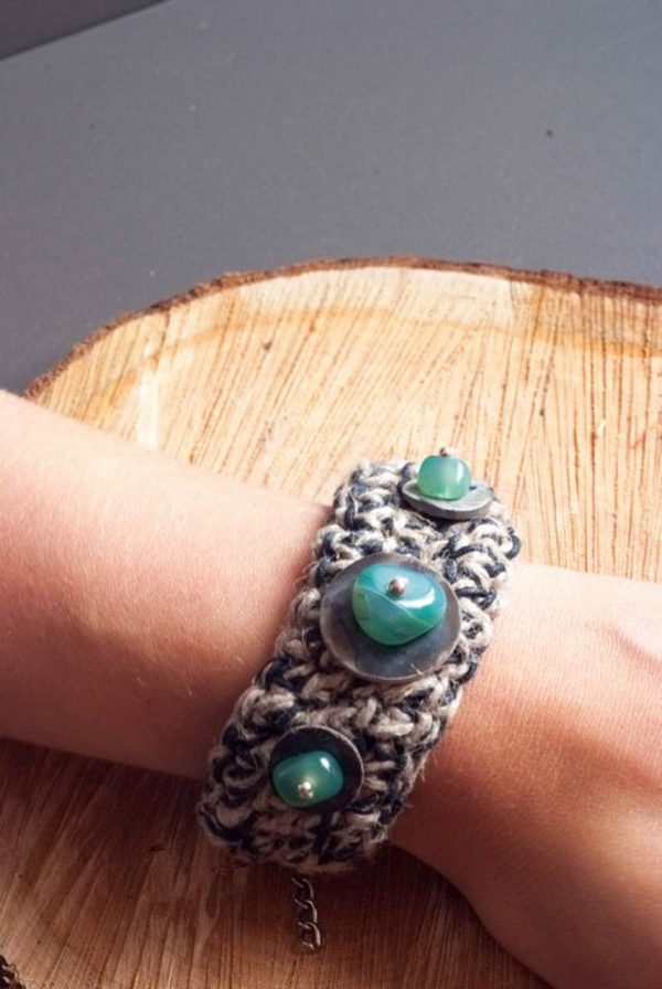 handmade bracelet jewellery with linnen and stone