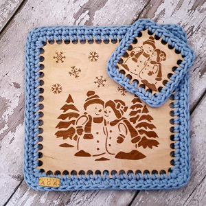Set Of 2 Christmas Crotchet And Plywood Square Table Mat & Coaster