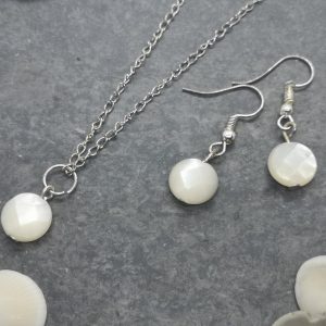 Shell Pearl Pendant & Earrings